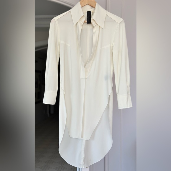 Norma Kamali white long slit shirt. Size S. Very good condition - Picture 1 of 3